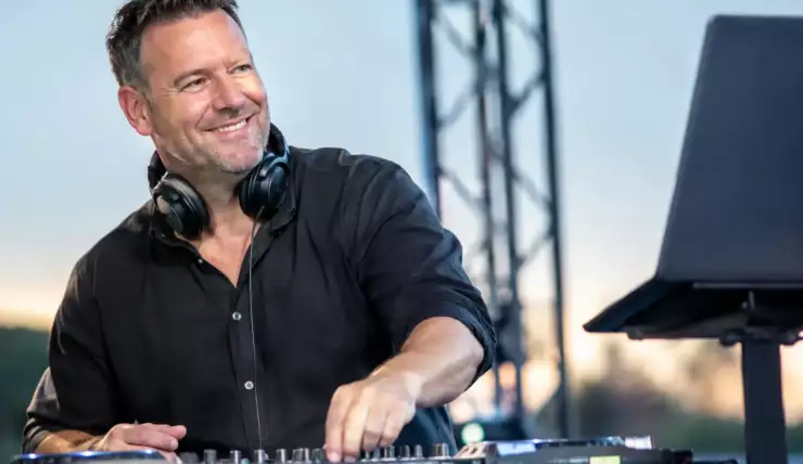 Videodj of liveact kiezen voor uw evenement?